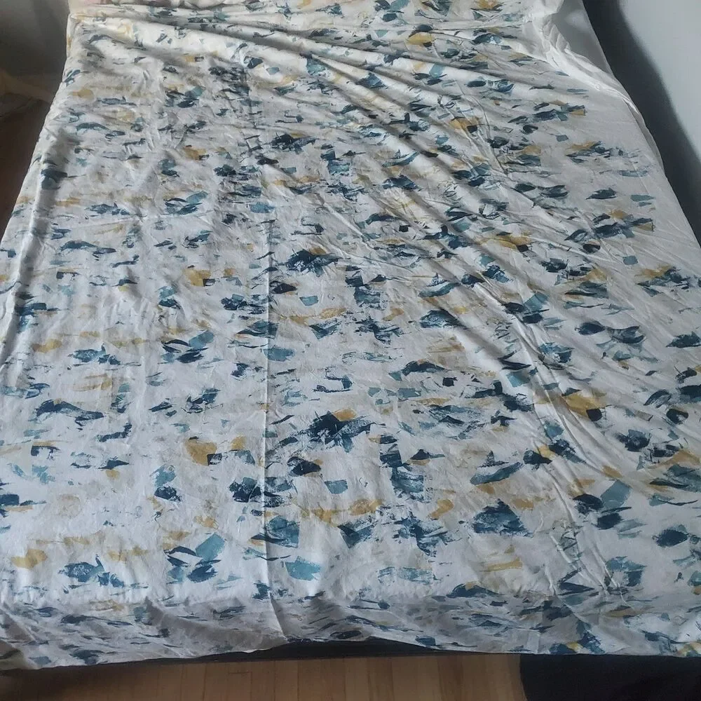 West Elm Abstract Petals 100% organic Cotton Duvet Full Queen